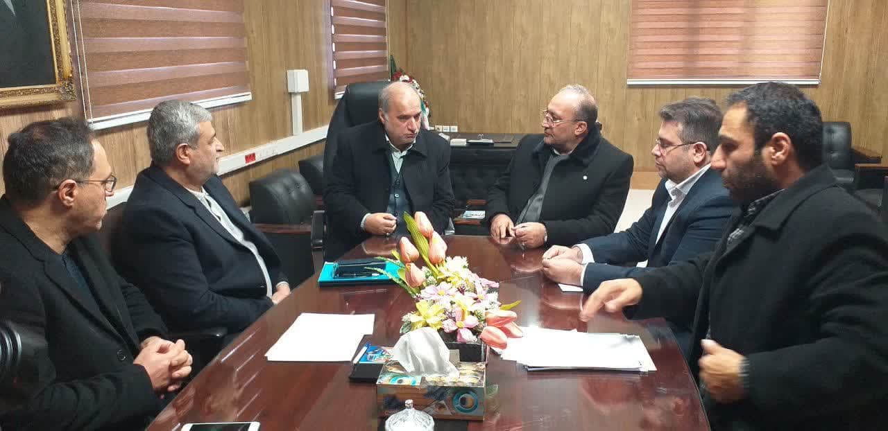 حضور فرماندار شهرستان در اداره راهداری وحمل ونقل جاده ای شهرستان