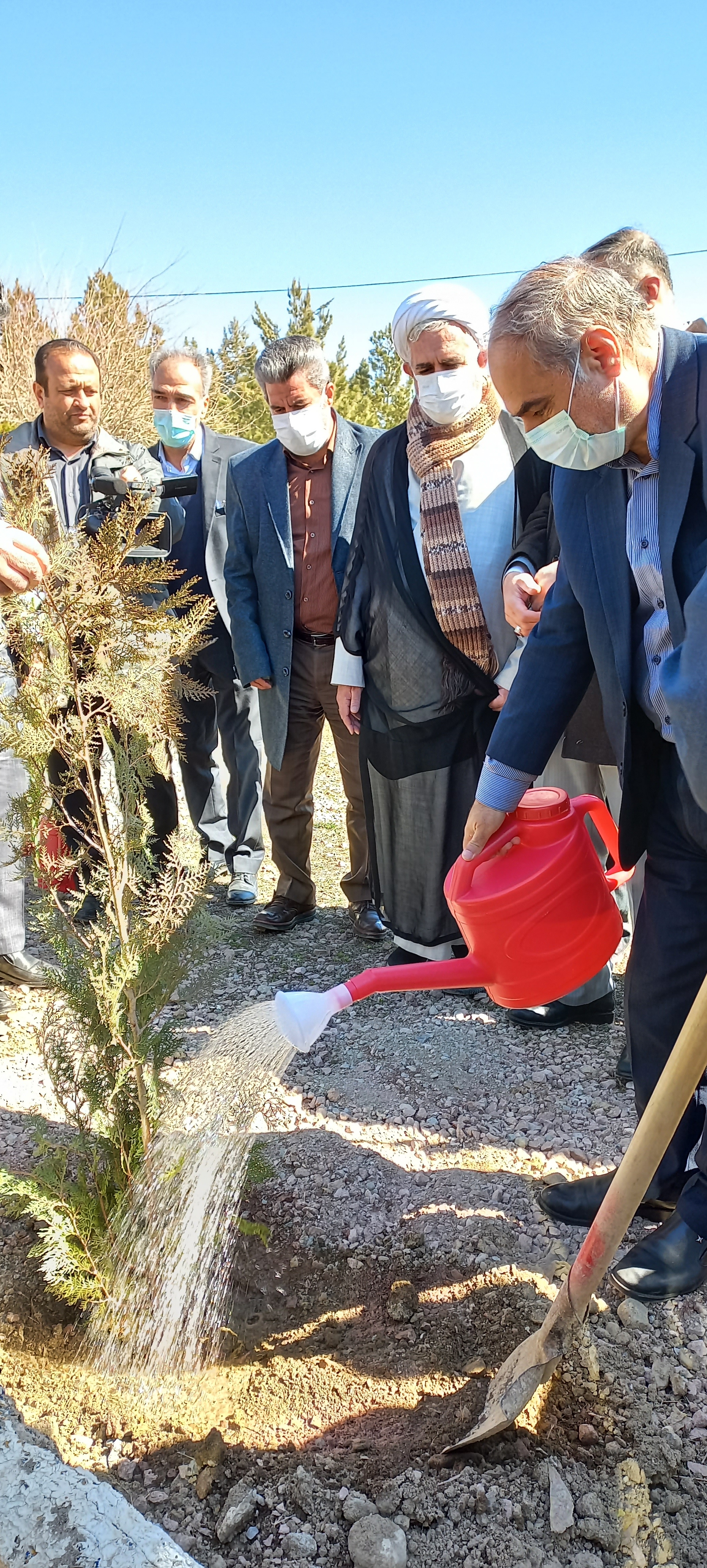 مراسم میهمانی لاله ها در گلزار مطهر شهدا برگزار شد +عکس