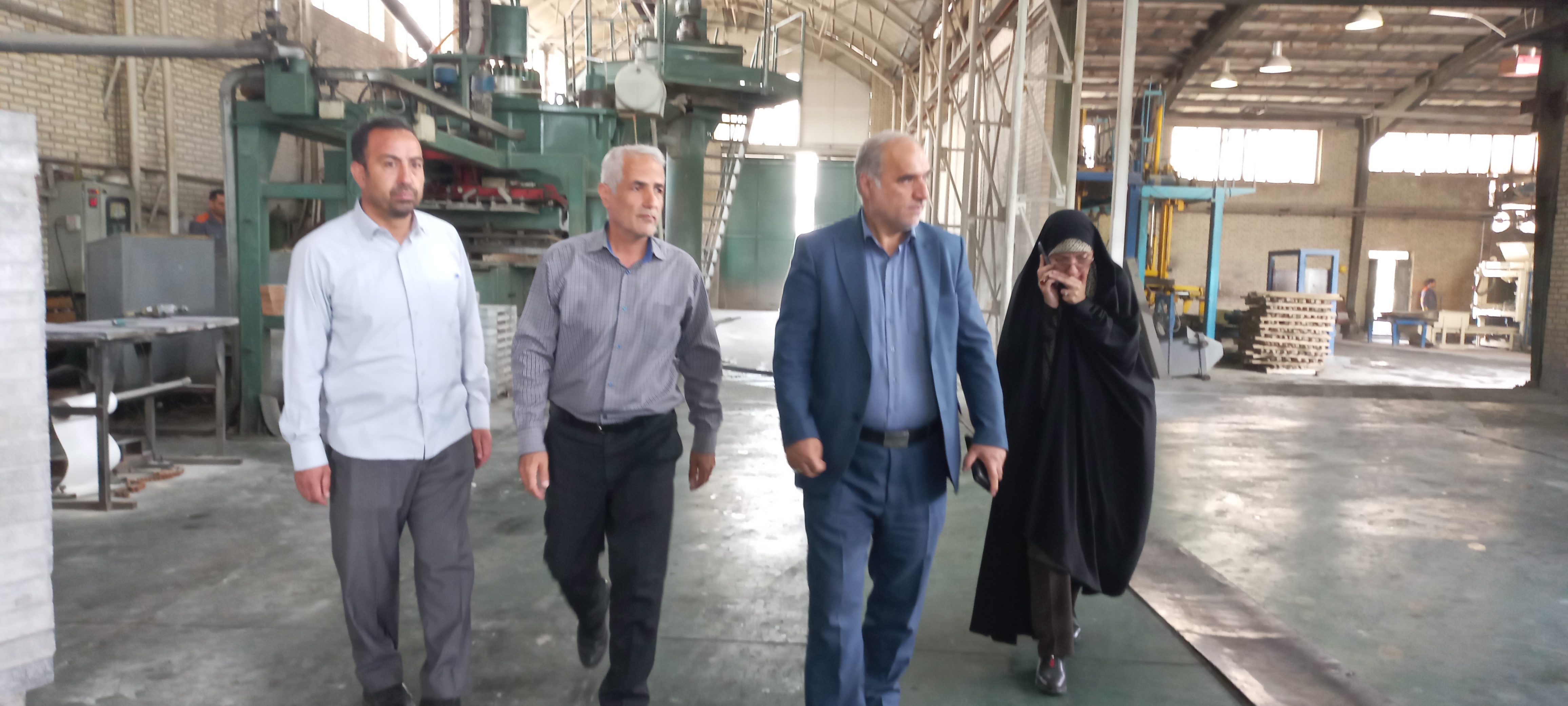 بازدید فرماندار شهرستان ارومیه از کارگاه ایمن بتن