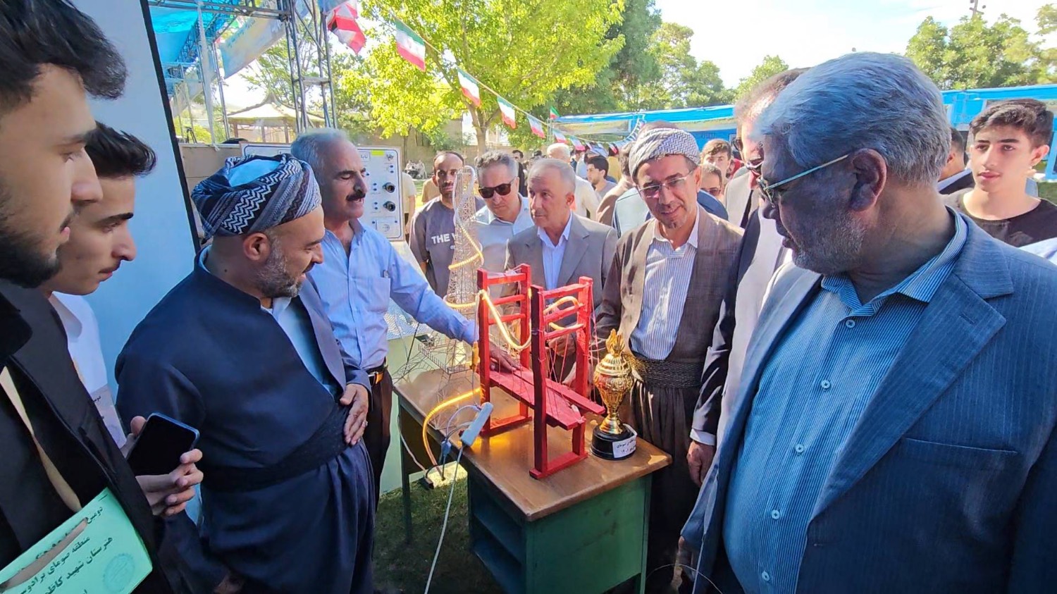 بازدید فرماندار ارومیه از جشنوارههای فرهنگی، هنری و ورزشی روستایی در صومای برادوست و بخش مرکزی