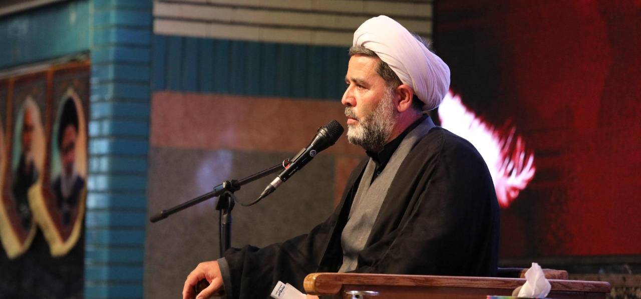 گزارش تصویری | آیین بزرگداشت شهید امت در حسینیه ثارالله (ع) ارومیه برگزار شد