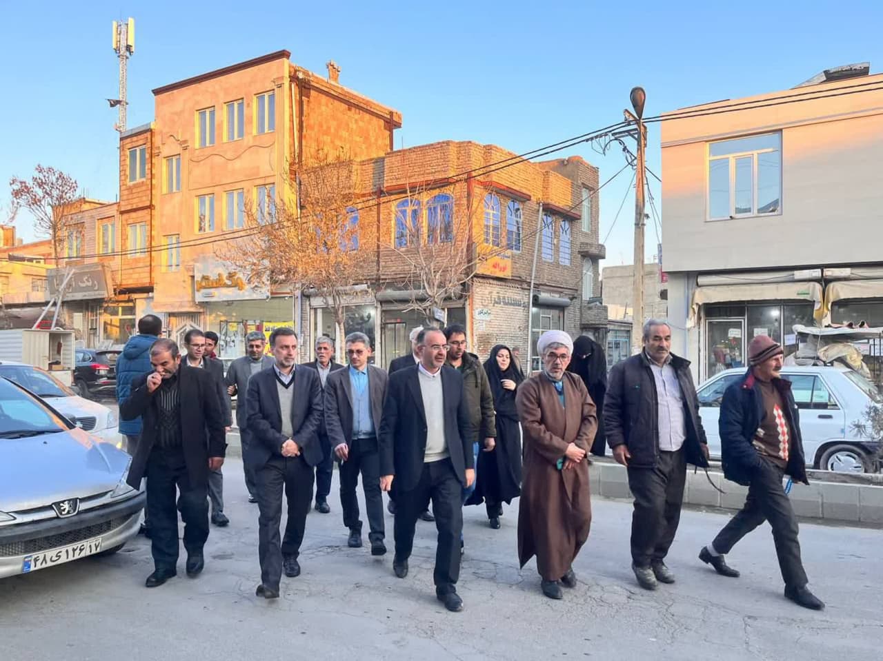بازدید فرماندار ارومیه از خیابان المهدی در محله اسلامآباد و بررسی مشکلات ساکنان+ تصاویر