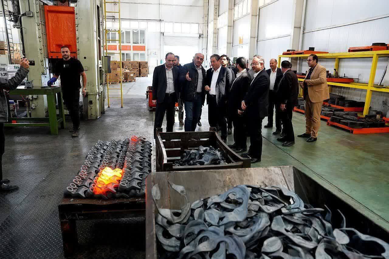 بازدید میدانی استاندار آذربایجان‌غربی از فعالیت واحد های تولیدی هلدینگ صنعتی مارال ( مارال صنعت، اسپوتا قالب و محور سازان )