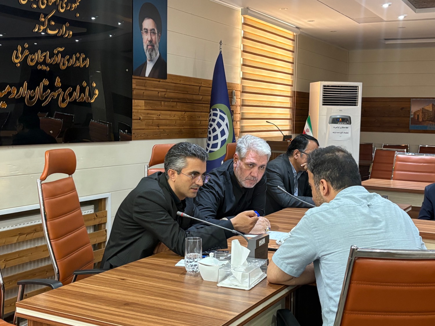 گزارش تصویری | برگزاری ملاقات مردمی فرماندار شهرستان ارومیه