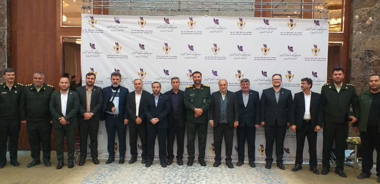 مسابقات فوتسال "جام بسیج سازمان صنایع کوچک و شهرکهای صنعتی ایران افتتاح شد