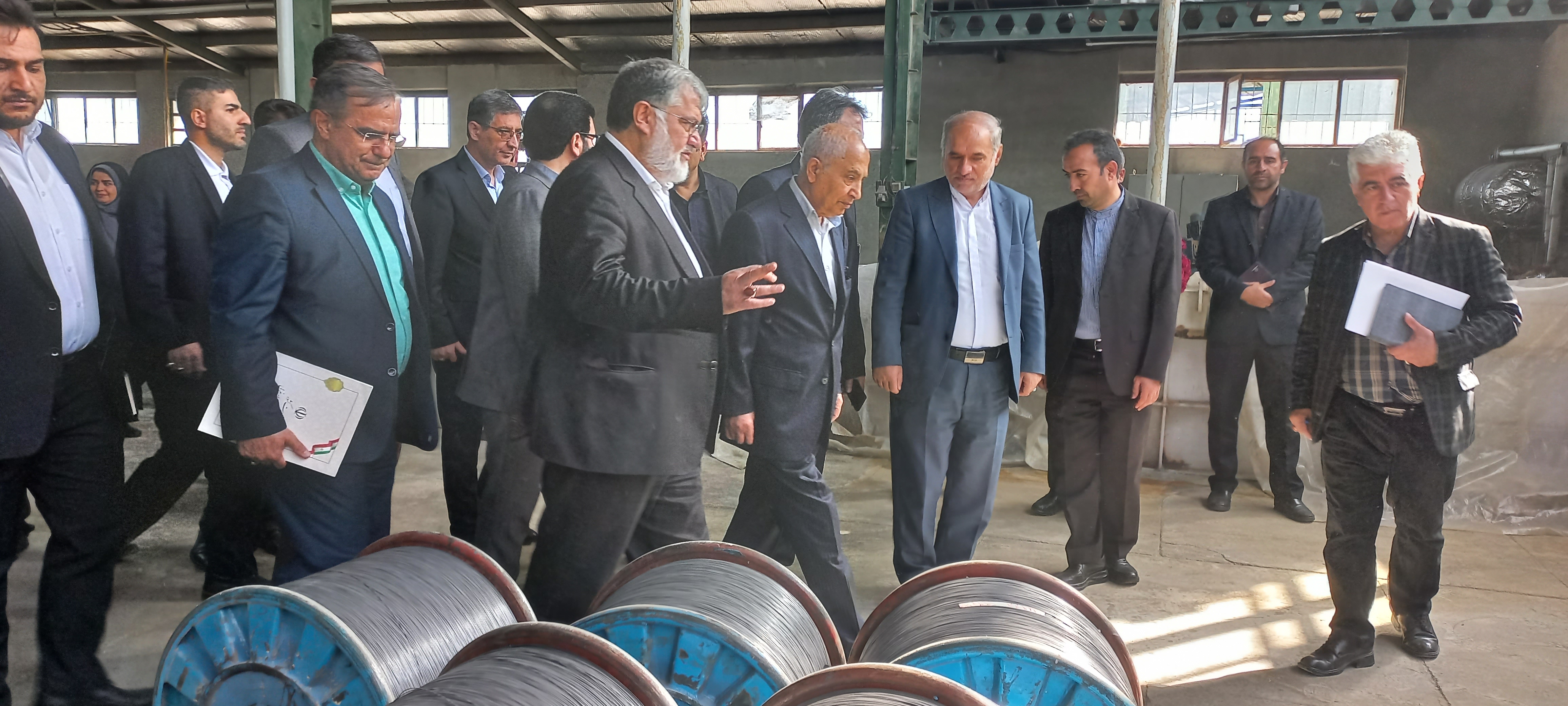 بازدید استاندار آذربایجان غربی از شرکت الکترود جوش