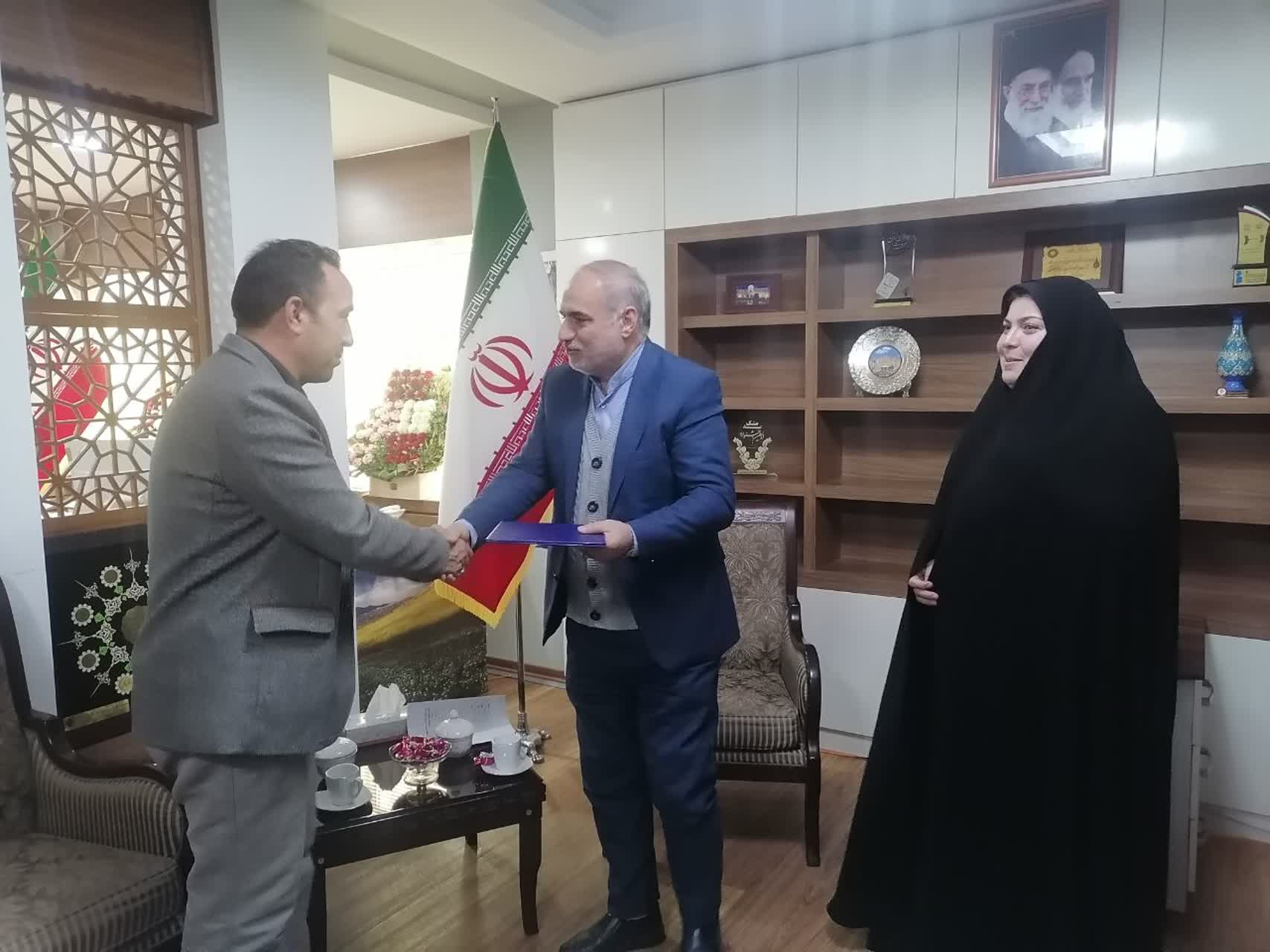 تقدیر فرماندار شهرستان ارومیه از همکاران جانباز شاغل در فرمانداری