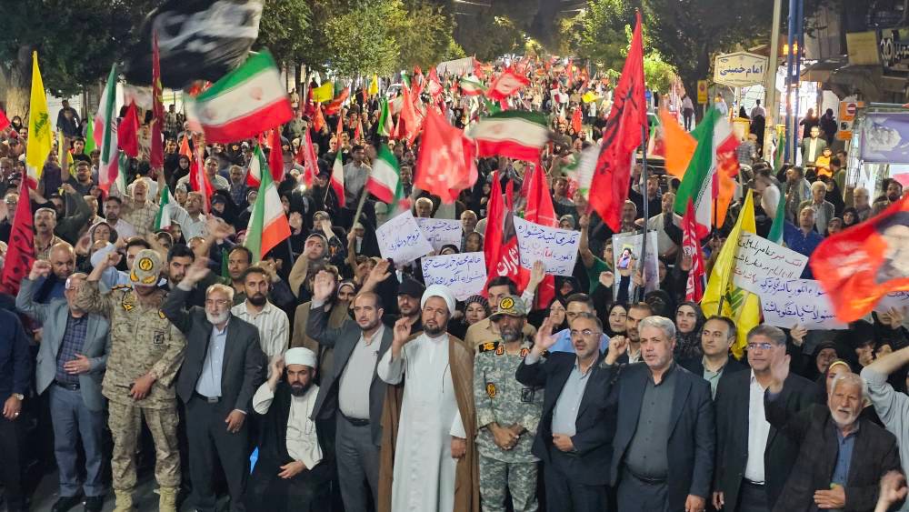 جلوهای از اتحاد و همبستگی ملی؛ تداوم اجتماع شبانه مردم ارومیه