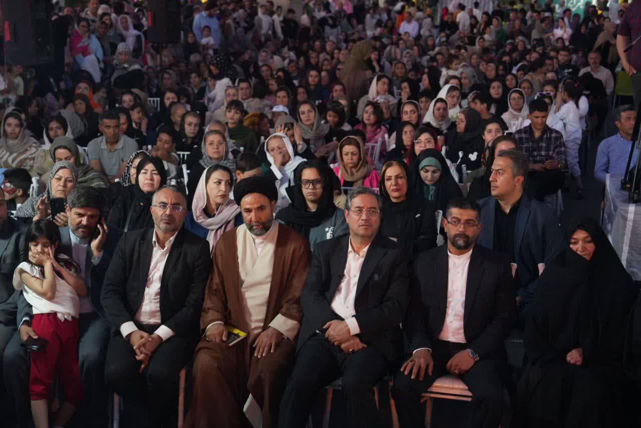 برگزاری جشنواره گل‌ها در ارومیه