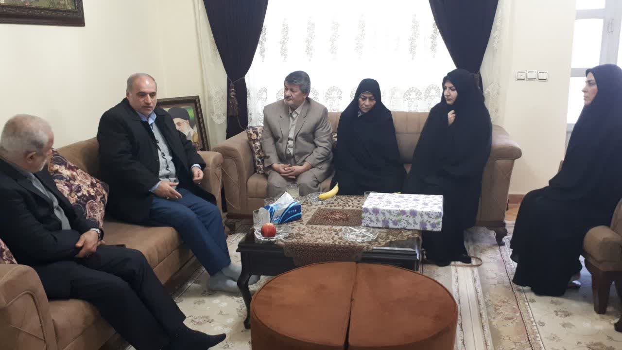 دیدار فرماندار شهرستان ارومیه با خانواده معظم شهدا