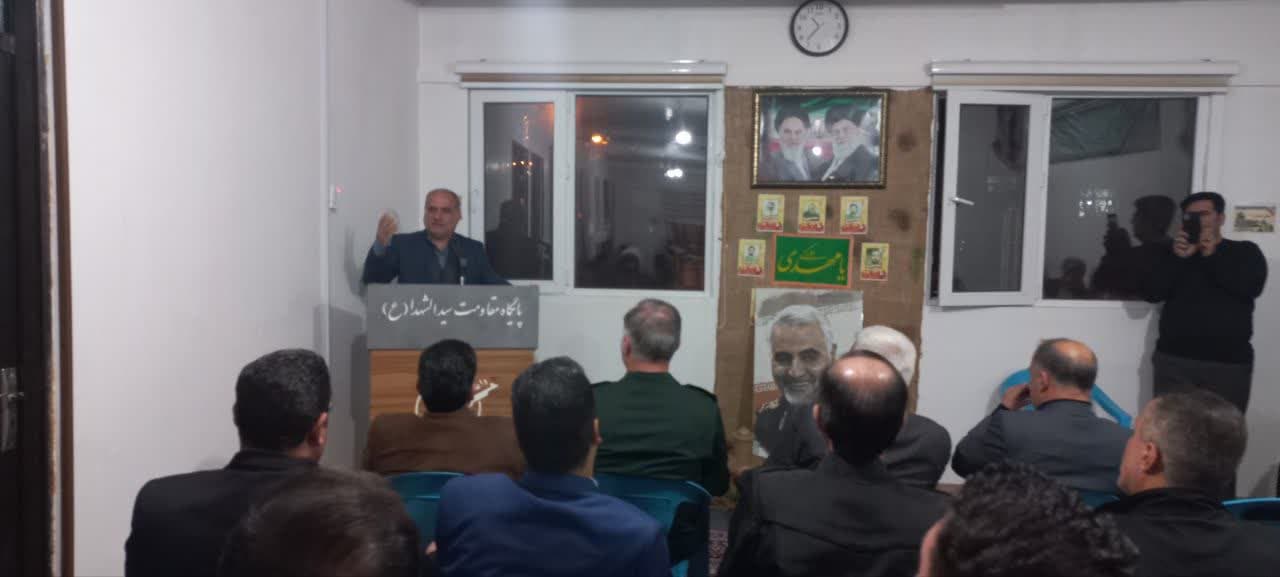 امروز از برکت انقلاب اسلامی هیچ کشوری به قدر کشور ما نمی تواند ادعا کند استقلال و ازادی دارد .