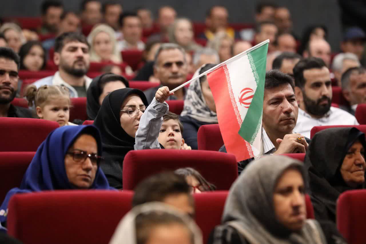 تجلیل از تلاشگران عرصه مدیریت شهری ارومیه در آیین گرامیداشت روز جهانی کارگر