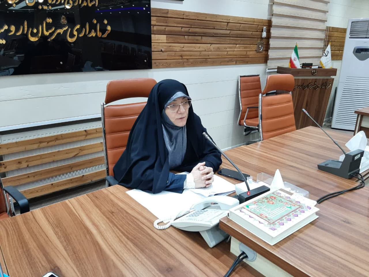 دومین جلسه کمیته زنان ستاد بزرگداشت دهه فجر شهرستان ارومیه برگزار شد.