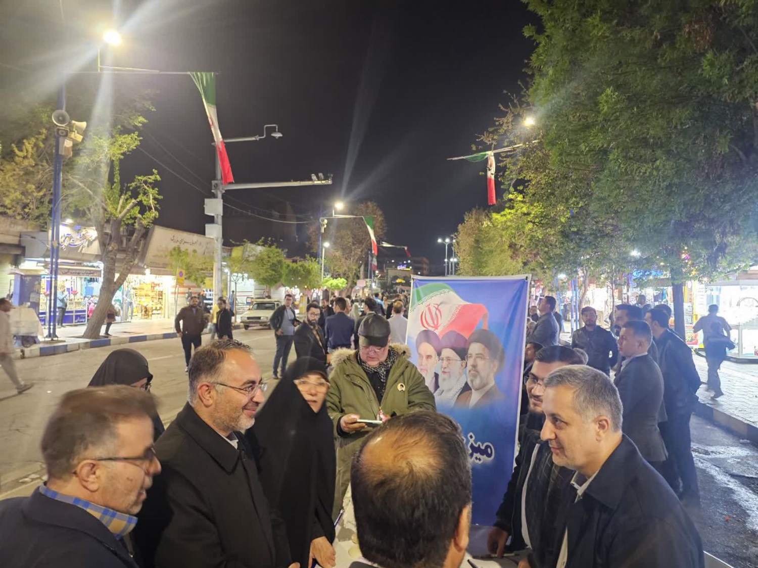بازدید فرماندار شهرستان ارومیه از میز خدمت رزمگاه‌های شبانه ارومیه