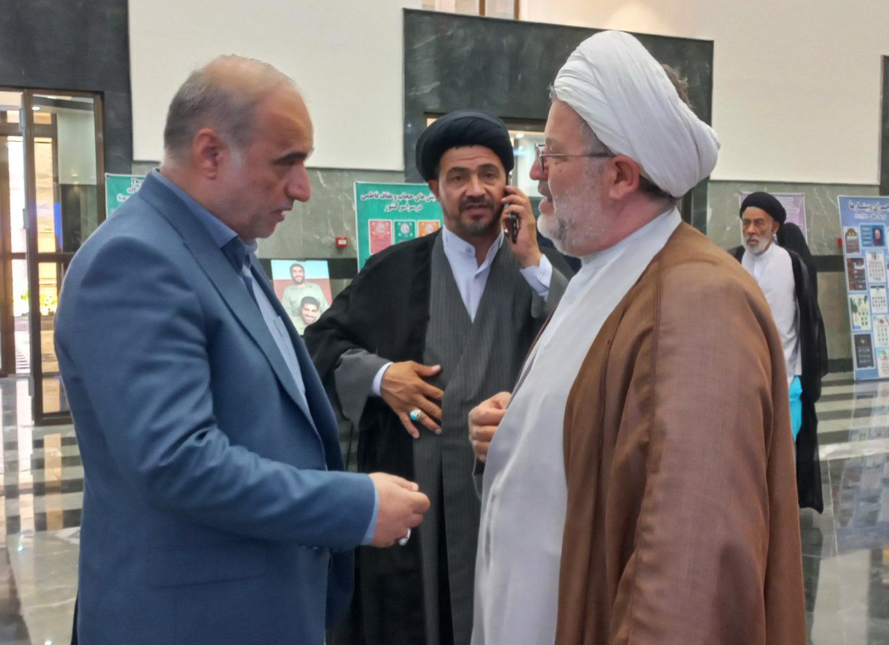 دیدار فرماندار شهرستان ارومیه با مهمانان شرکت کننده درحاشیه سومین اجلاس منطقهای وحدت اسلامی