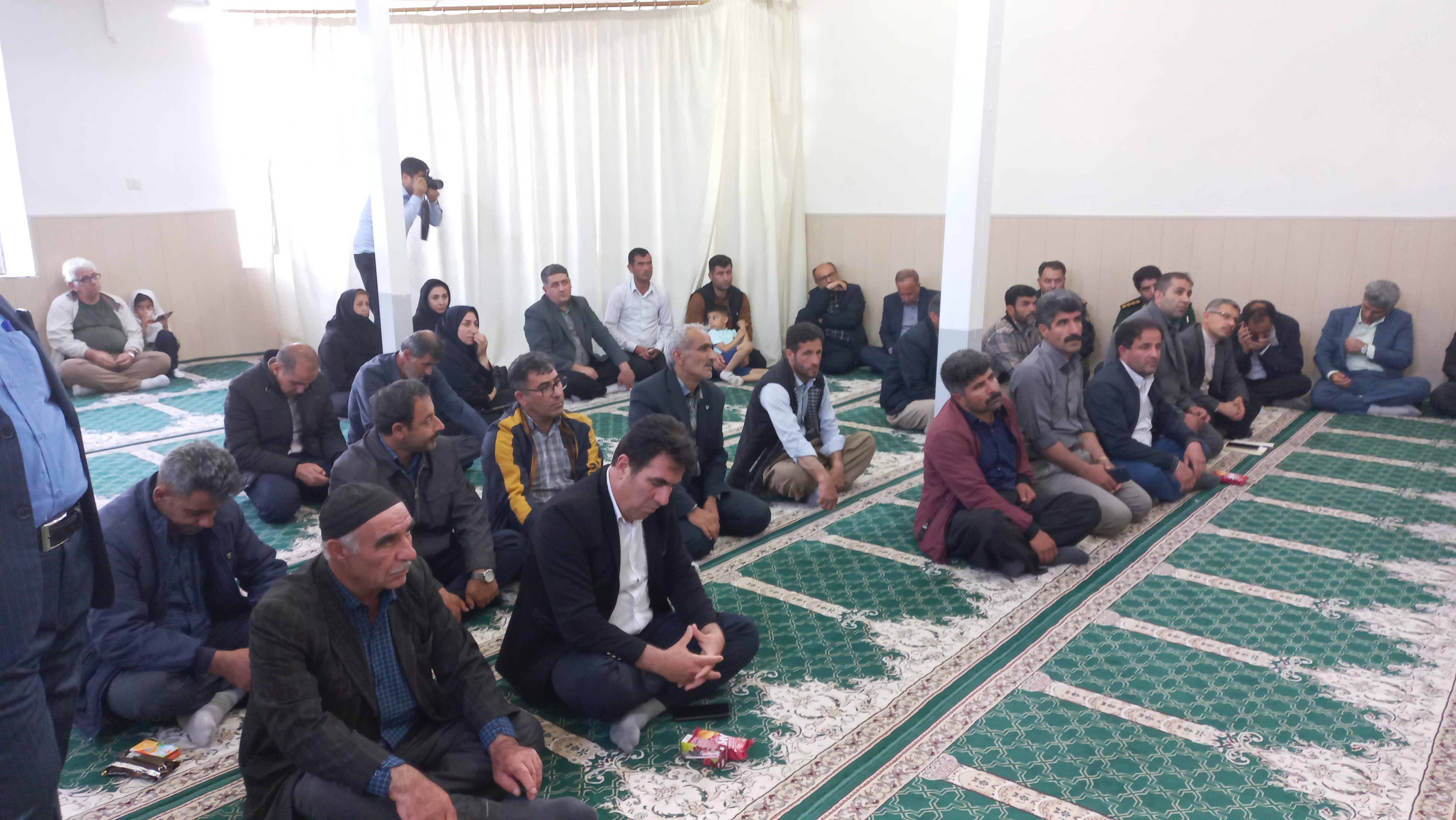 مردم نجیب و بزگوار، مستحق خدمت شایسته و تلاش مضاعف مسئولین هستند
