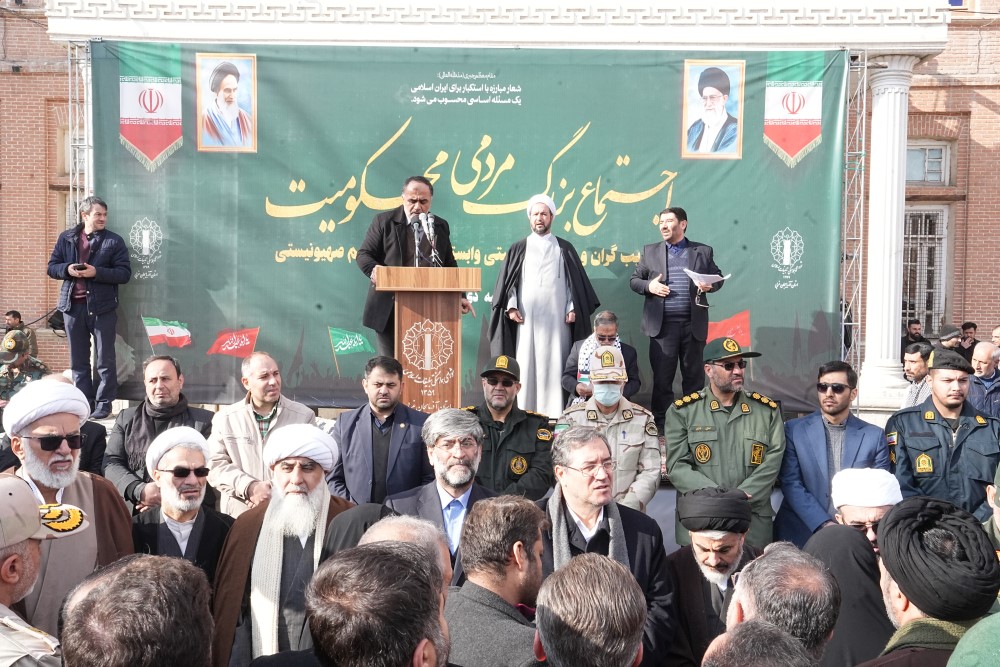 آلبوم تصویری / برگزاری تجمع بزرگ مردم و مسئولان آذربایجان غربی برای محکومیت اغتشاشات اخیر