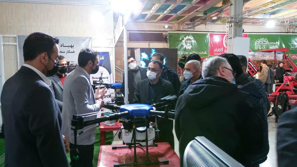 بازدید فرماندار ارومیه از نمایشگاه دستاوردهای حوزه کشاورزی + تصاویر
