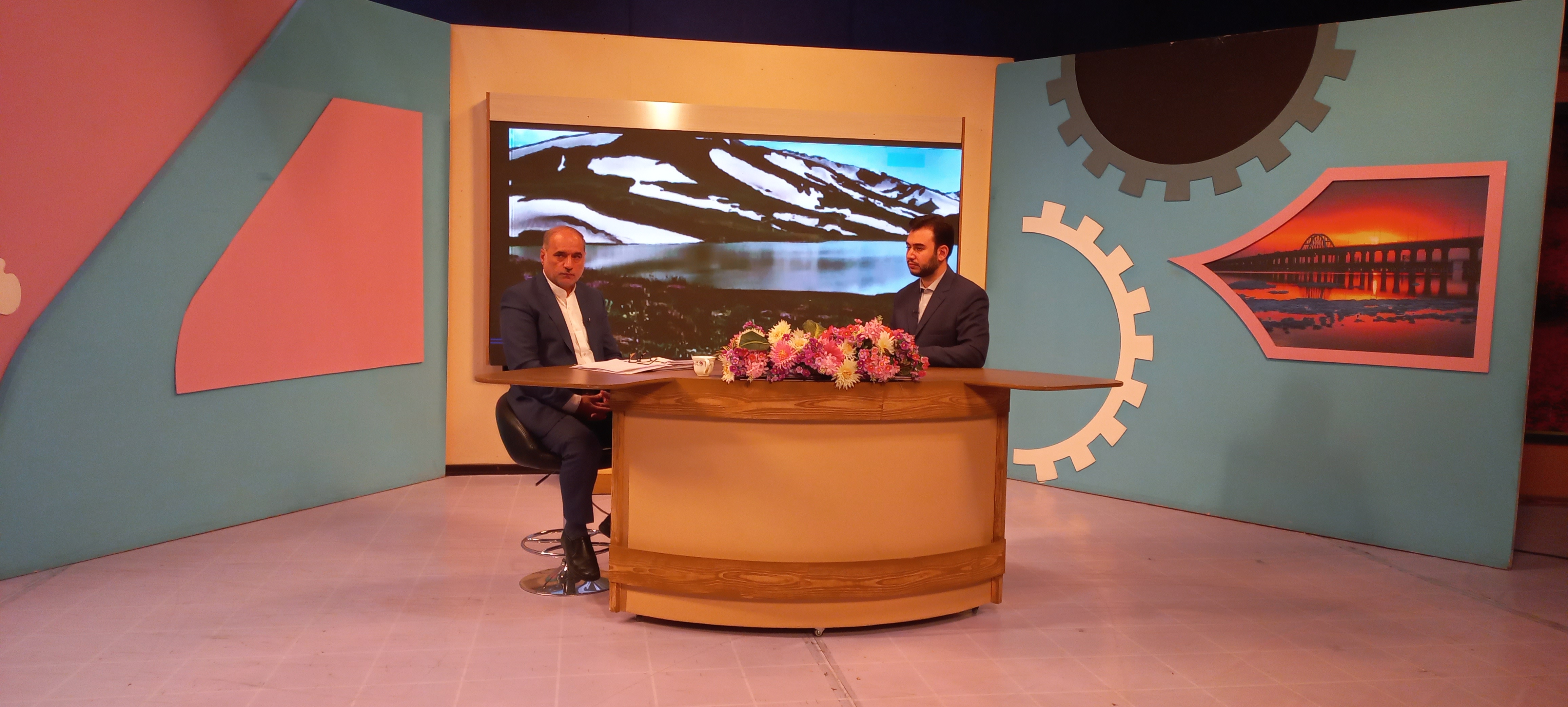 حضور فرماندار شهرستان ارومیه در برنامه زنده تلویزیونی در مسیر توسعه