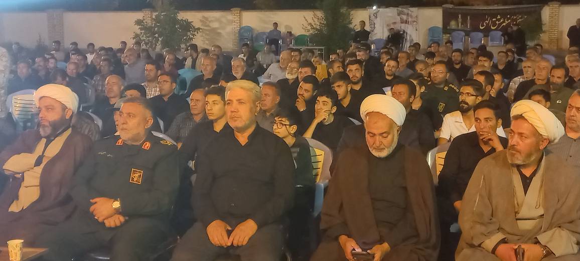 تصویری | حضور فرماندار شهرستان ارومیه در مراسم هفتمین روز تدفین رهبر شهید در روستای طلاتپه