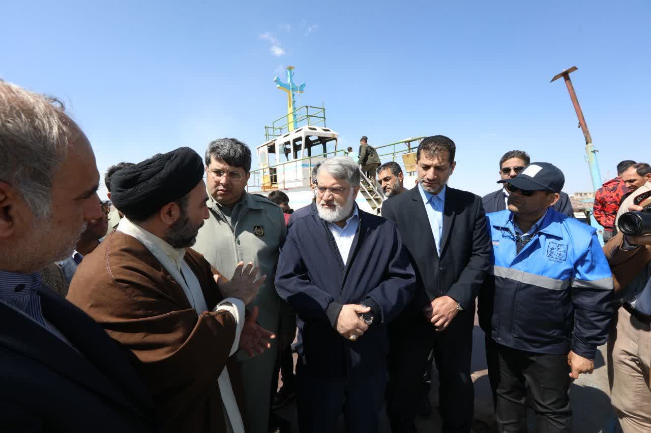 بازدید دبیر کارگروه ملی نجات دریاچه ارومیه از این دریاچه