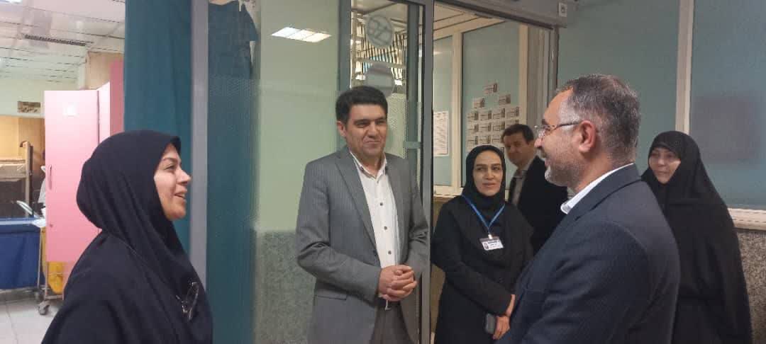 تبریک روز پرستار توسط سرپرست معاونت سیاسی و اجتماعی استاندار آذربایجان‌غربی و فرماندار ارومیه در بیمارستان شهید مطهری ارومیه