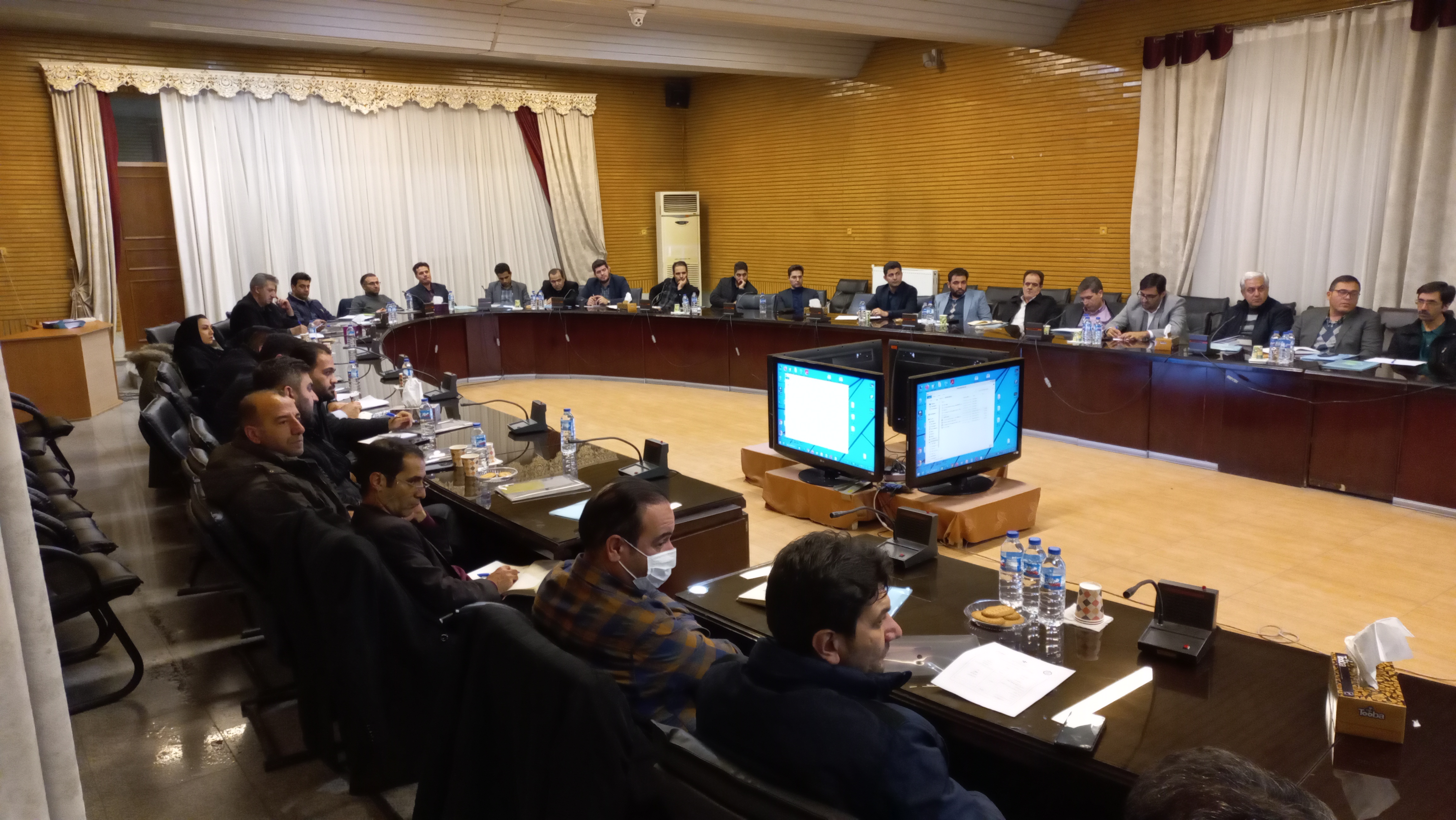 کارگاه آموزشی کمیسیون ماده 100 شهرداری های شهرستان ارومیه به همت فرمانداری ارومیه برگزار شد
