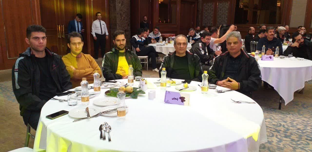 مسابقات فوتسال "جام بسیج سازمان صنایع کوچک و شهرکهای صنعتی ایران افتتاح شد
