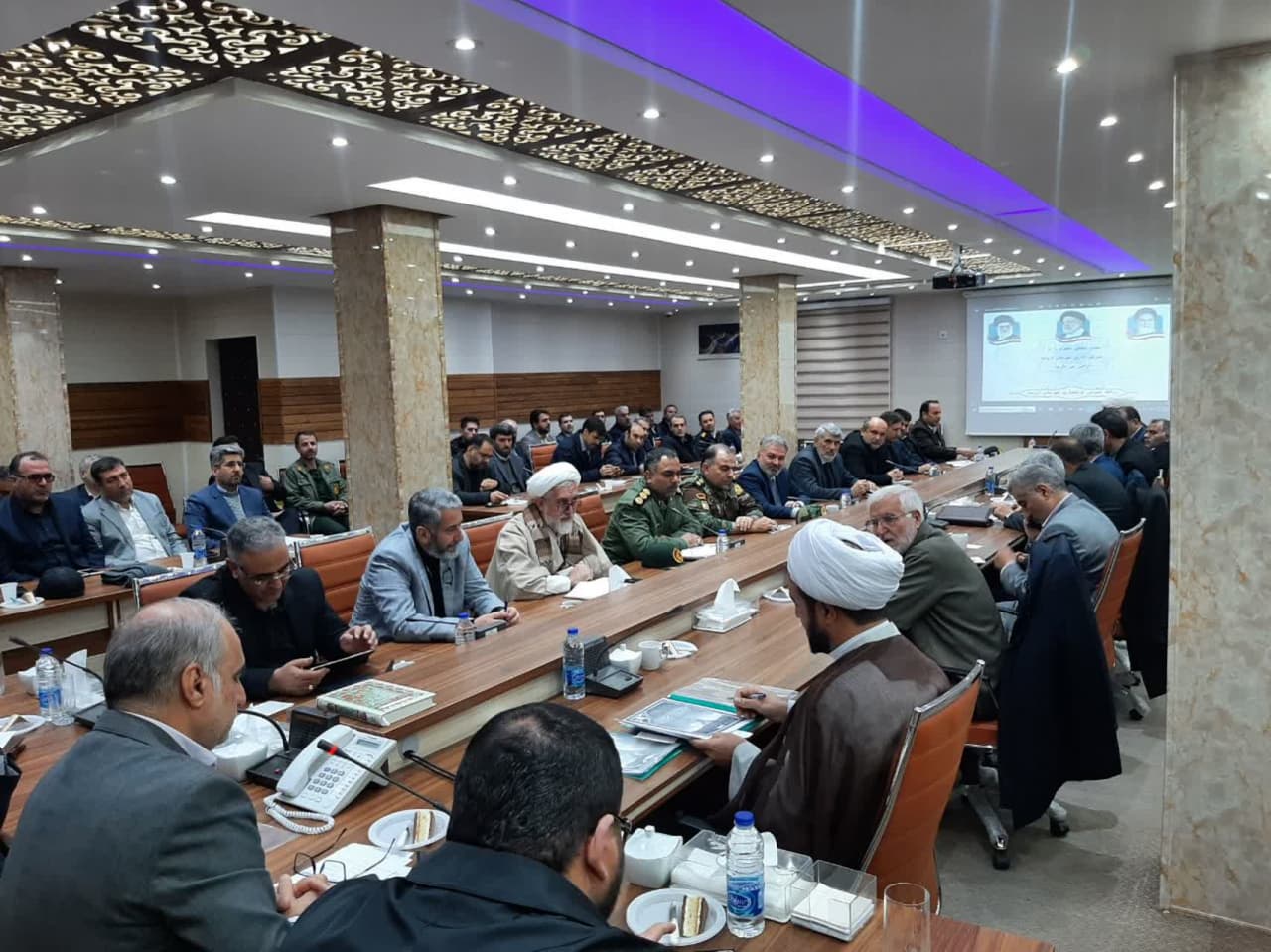 هشتمین جلسه شورای اداری شهرستان ارومیه حامل یک خبر خوش برای ارومیه بود: افتتاح دفتر خبری صداو سیمای شهرستان ارومیه برای اولین بار در میان مراکز استان های کشور