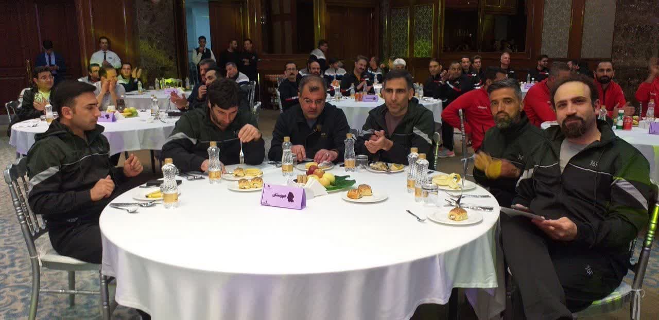 مسابقات فوتسال "جام بسیج سازمان صنایع کوچک و شهرکهای صنعتی ایران افتتاح شد