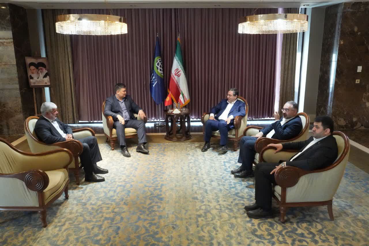 دیدار استاندار آذربایجان‌غربی با سفرای ازبکستان، اروگوئه، سریلانکا، فیلیپین و قرقیزستان