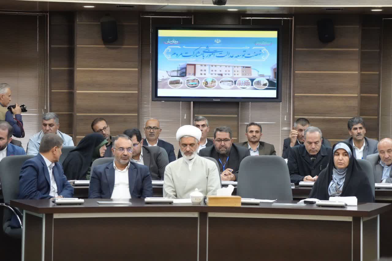 با حضور رئیس‌جمهور انجام شد؛ برگزاری نشست نهضت توسعه عدالت آموزشی با مشارکت مردم در آذربایجان‌غربی