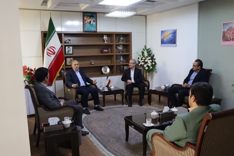 ریاست موسسه آموزش عالی آفاق با فرماندار شهرستان ارومیه دیدار کرد+ تصاویر