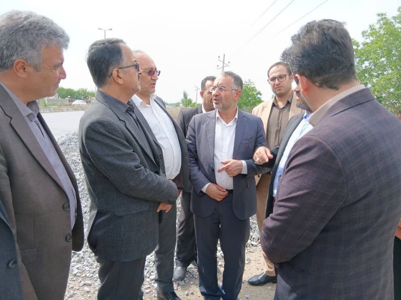 بازدید فرماندار ارومیه از پروژه‌های ایمن‌سازی جاده‌های مواصلاتی شهرستان