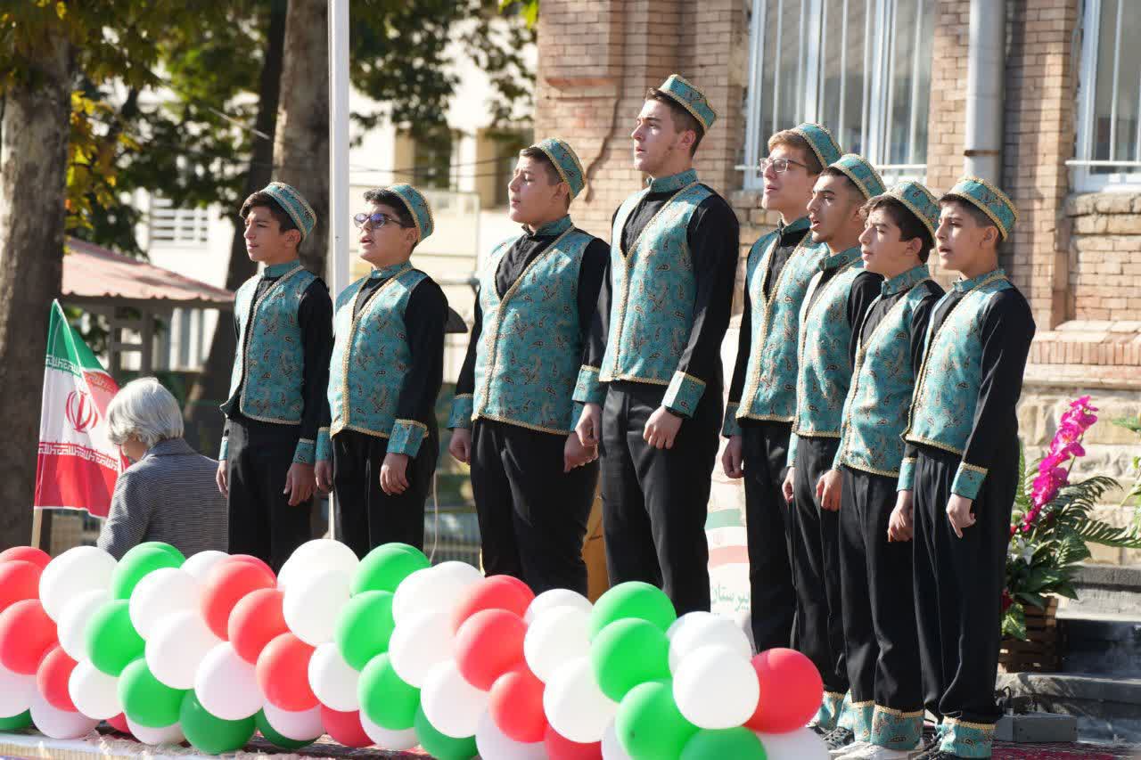 با حضور استاندار آذربایجانغربی انجام شد؛ آغاز سال تحصیلی جدید در آذربایجانغربی