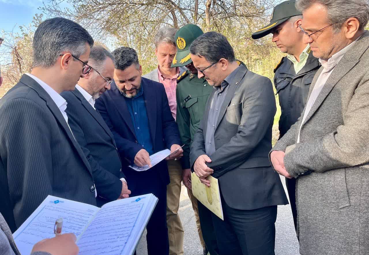 بازدید فرماندار ارومیه از منطقه کشتارگاه با هدف بررسی مسائل و مشکلات محله