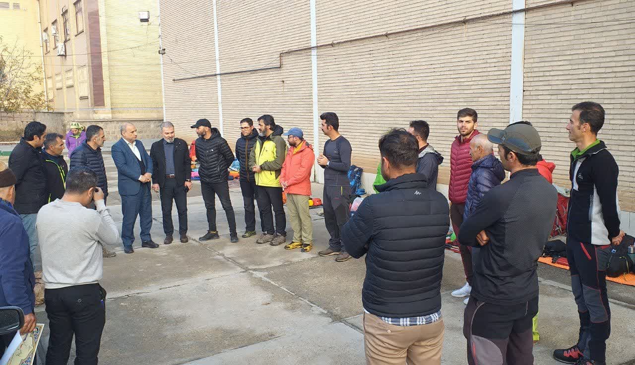 فرماندار شهرستان ارومیه از هیات کوهنوردی استان بازدید کرد