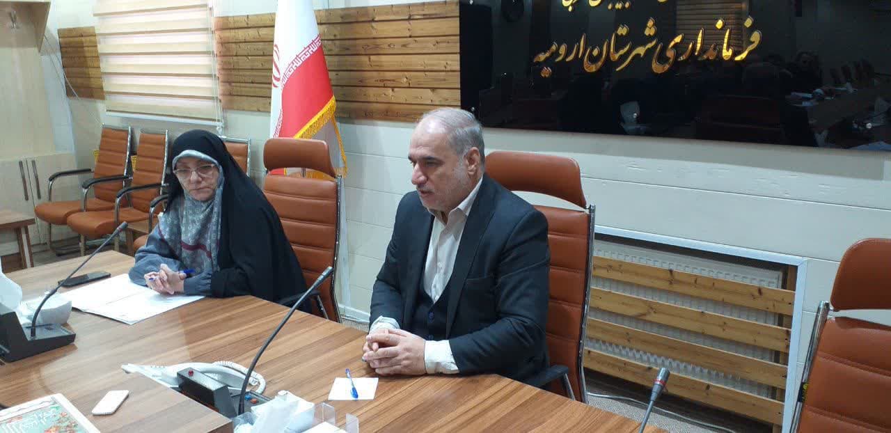 برگزاری جلسه بررسی مسائل و مشکلات گمرک سرو