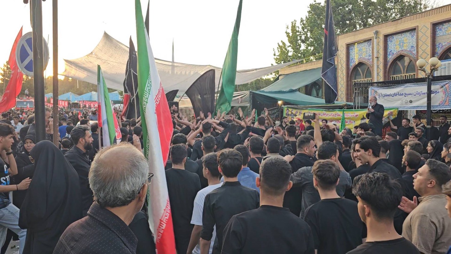 گزارش تصویری | قیام عاشقان حسینی در ارومیه؛ آیین جاماندگان اربعین با حضور گسترده مردم برگزار شد